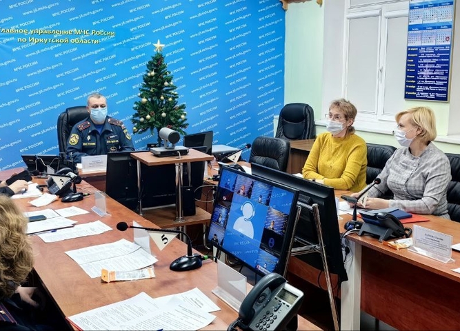 Приняли участие в областном родительском собрании "Семья-территория безОпасности"