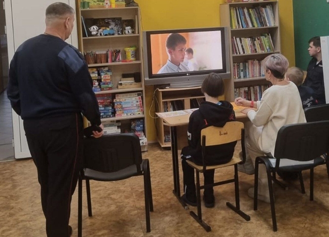 Коррекционно-развивающее занятие «Дружи! Доверяй! Дорожи!»
